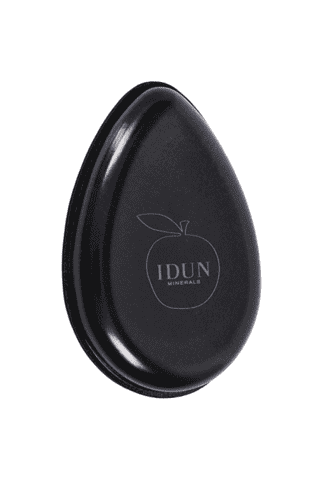 IDUN 2-i-1 makeupsvamp er det perfekte touch-up redskab.